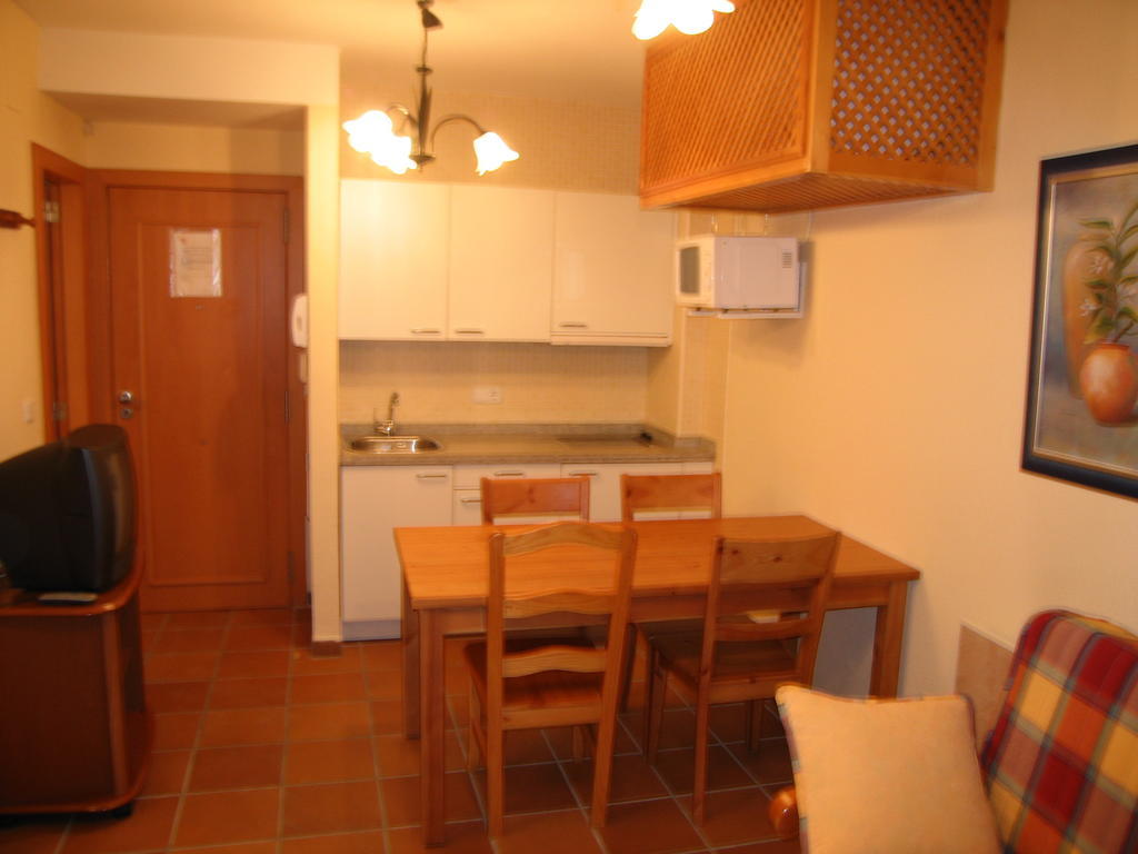 Apartamentos Sierra Nevada Welcome Ruang foto